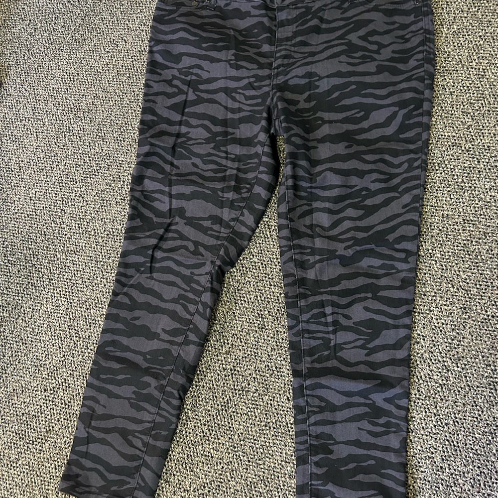 Denim 24/7 Black and Gray Camouflage Trousers